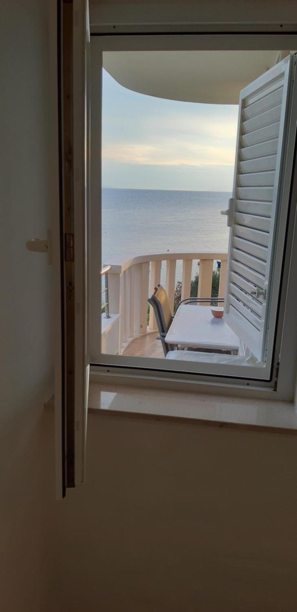 Apartments Kalajžić Omis Bagian luar foto