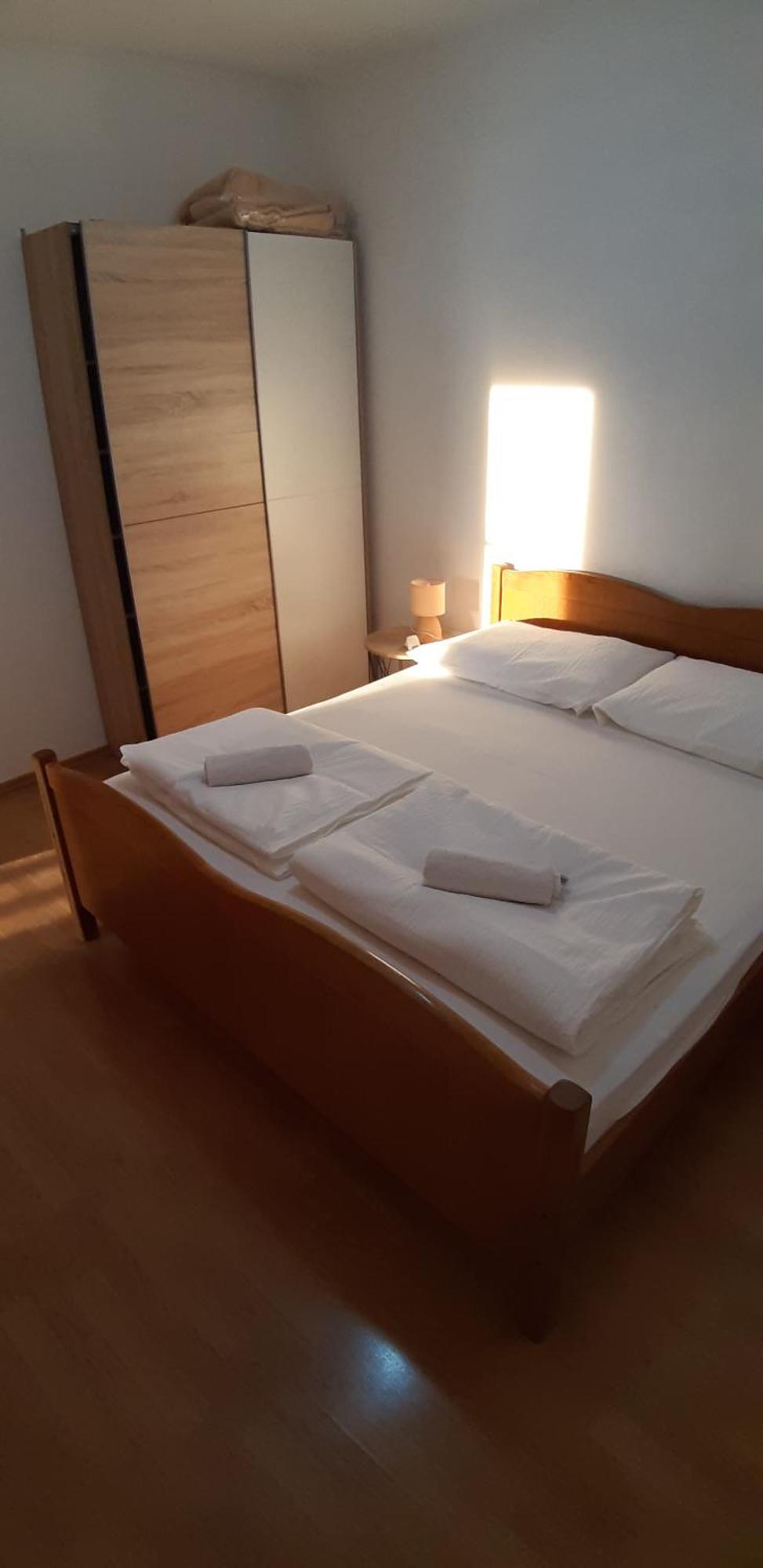 Apartments Kalajžić Omis Bagian luar foto